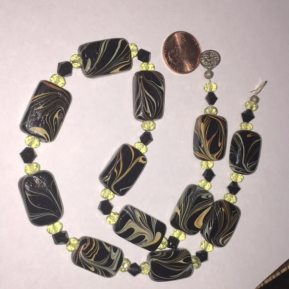 Handmade OOAK vintage Glass black bead 18 necklace - Picture 8 of 16